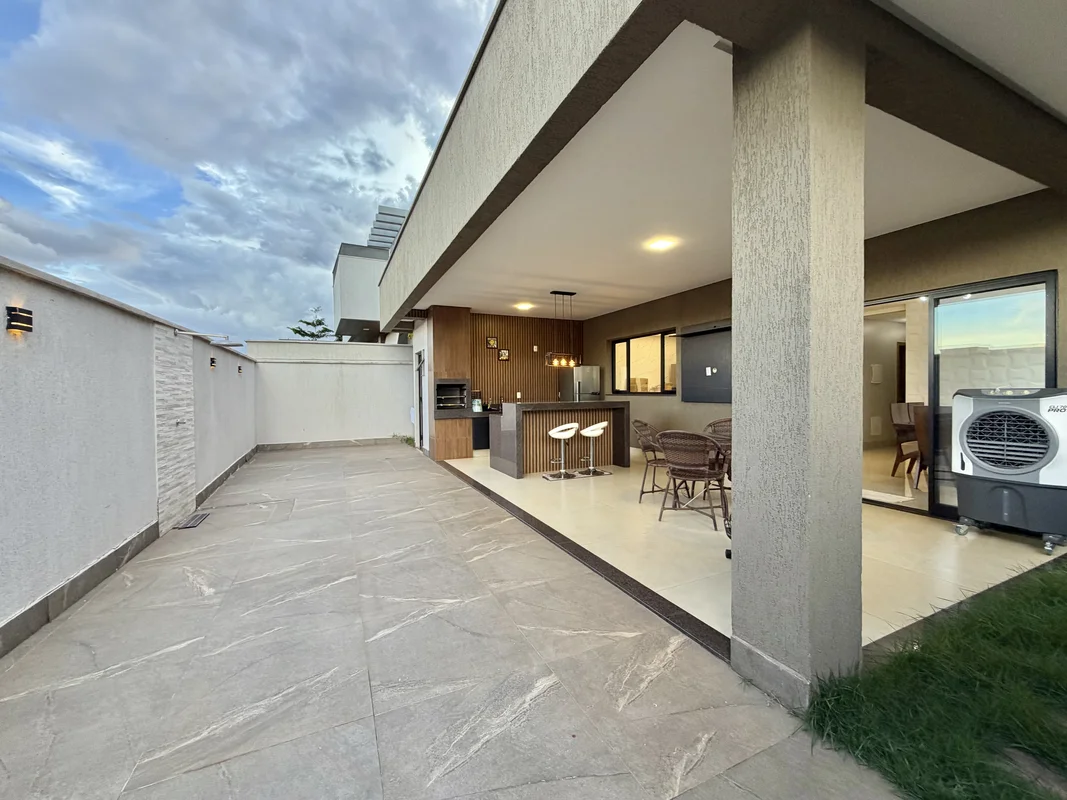 Propriedade recém construída e toda montada em armários planejados, ar-condicion...