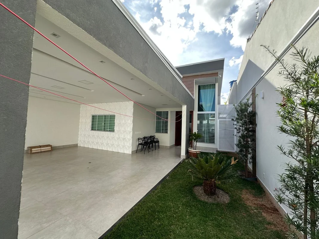 Casa Alto Padrão à Venda – Conforto, Sofisticação e Excelente Localização! Apres...