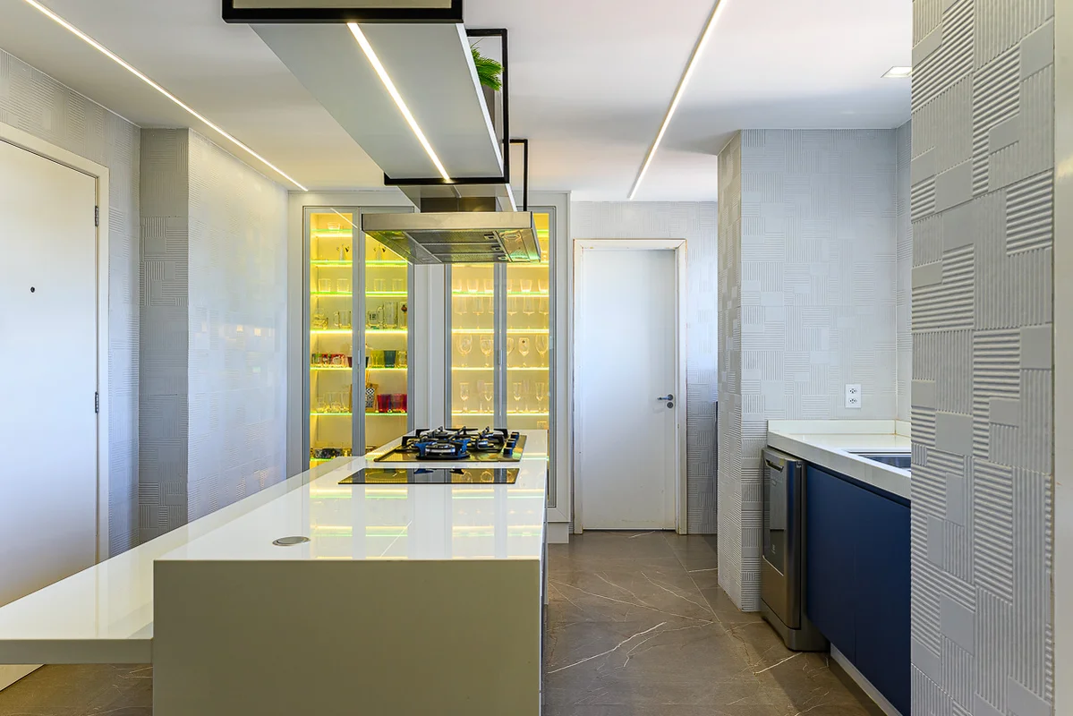 VIA TERRAZZOCondomínio fechado, portaria 24h, com área completa de lazerApartame...