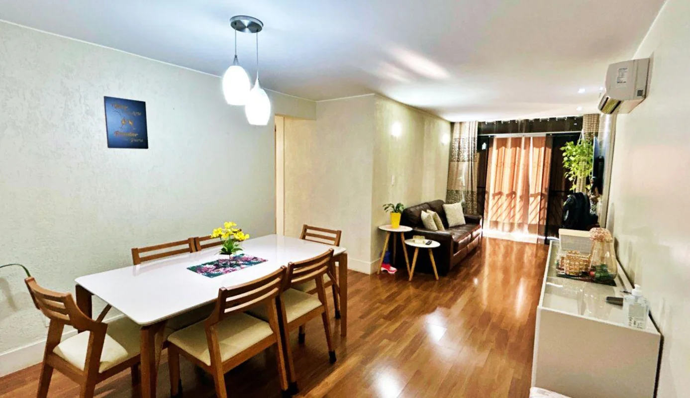 VENDO MARAVILHOSO APARTAMENTO NA OCTOGONAL 4 com 75 m² de área construída e tota...