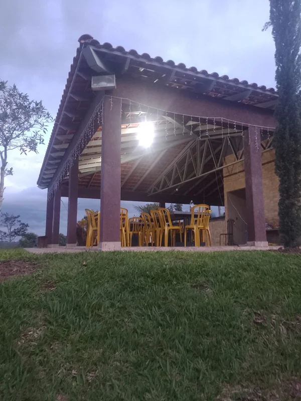 Chácara 20 mil mts Casa sede nova 2 suítes Cozinha Área. Gourmet Churrasqueira C...