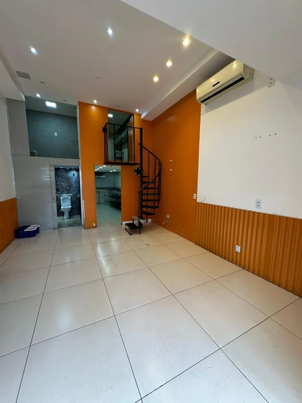 Alugo excelente loja em Águas Claras (Rua 08 Norte), 43,69 m², ponto comercial e...