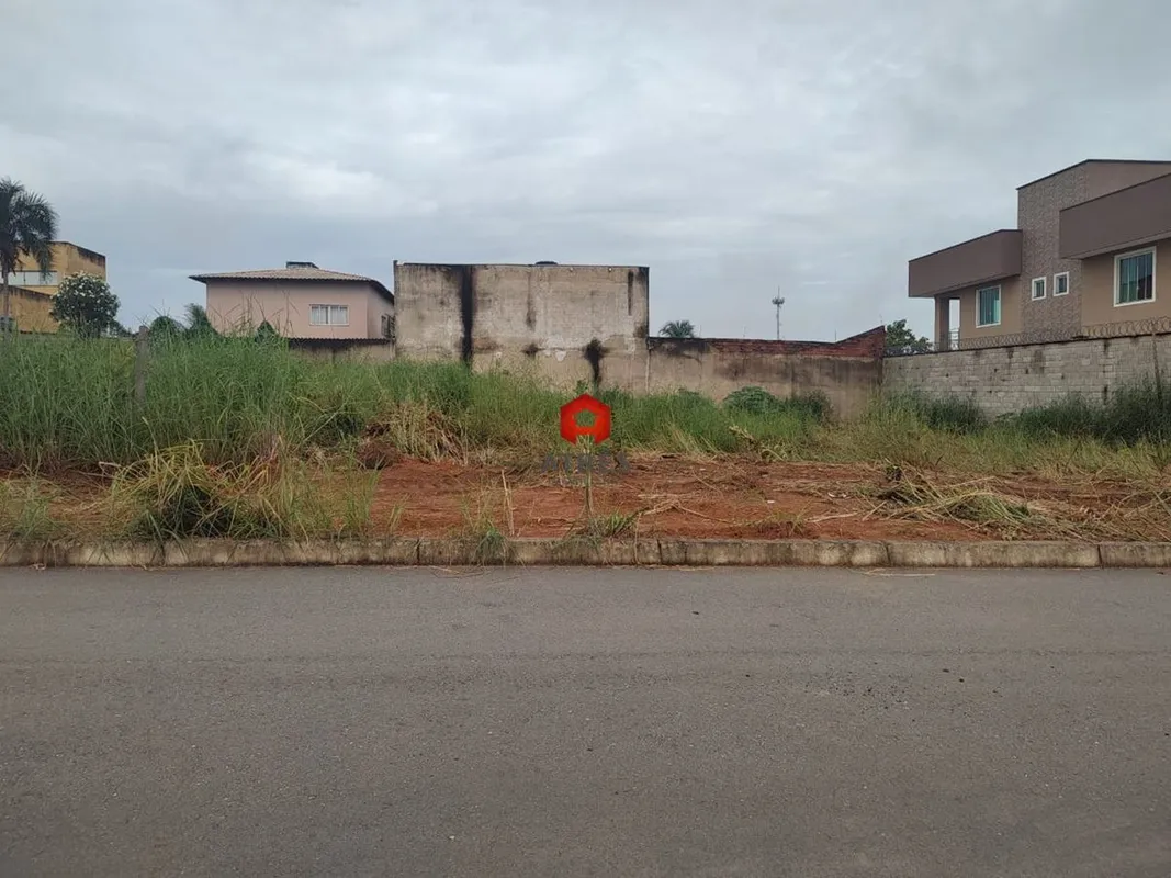 3 terrenos a venda localizados no Setor Faiçalville, cada um com aproximadamente...