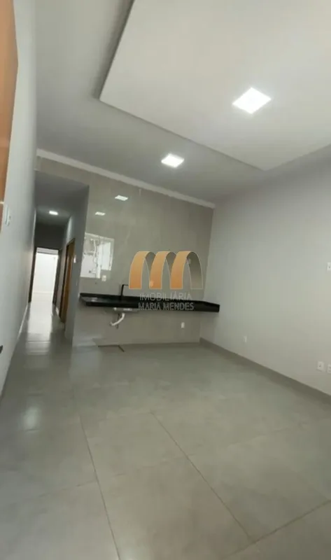 Lote 100 mtsÁrea construída 70 mts Porcelanato 03 quartos01 suite Área de serviç...