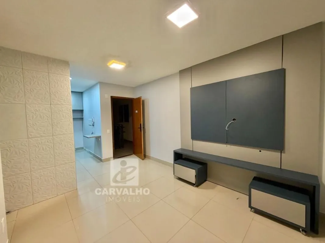 2 quartos 42 m2Todo reformado e com armários Planejados Ar condicionado Último a...