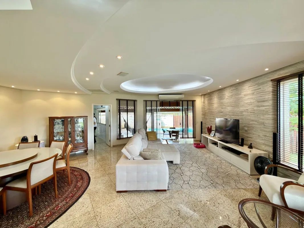 Sobrado Jardins AtenasSobrado de esquina, com 545 mÂ² de terreno, 354 mÂ² privat...