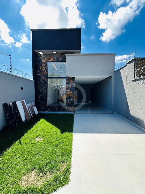 Casa Cidade satelite Proximo ao buriti shopping - 240 Metros de Lote - 3 Quartos...