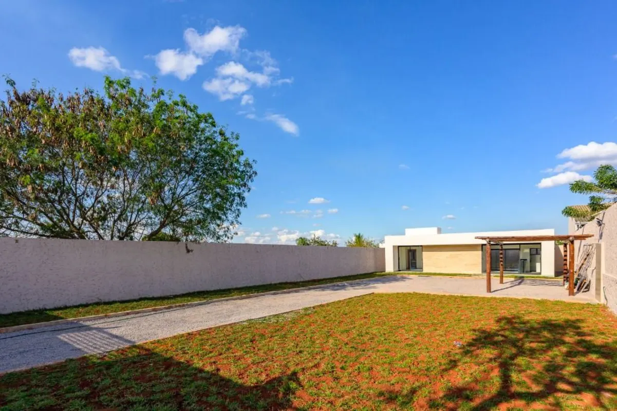 :: Condomínio Mini Chácaras do Lago Sul / Jardim Botânico / Casa Térrea Nova . Á...