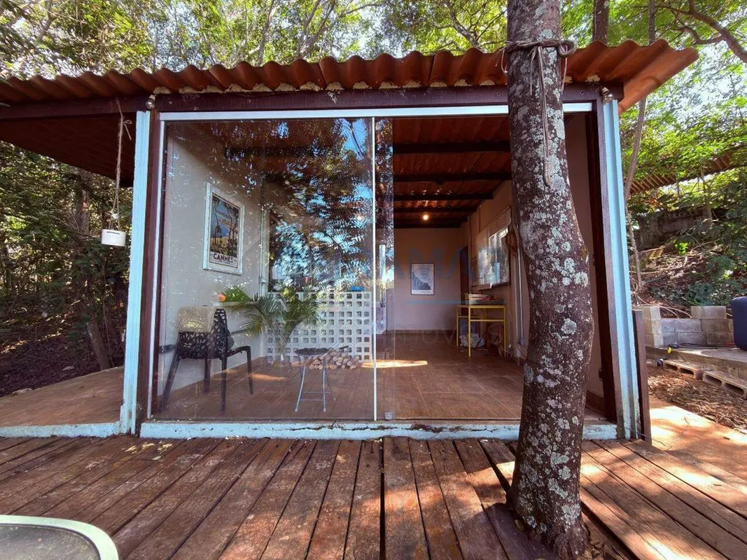 Casa Mini Estúdio com Vagas de Garagem para Aluguel - Jardim Botânico.Esta "Mini...