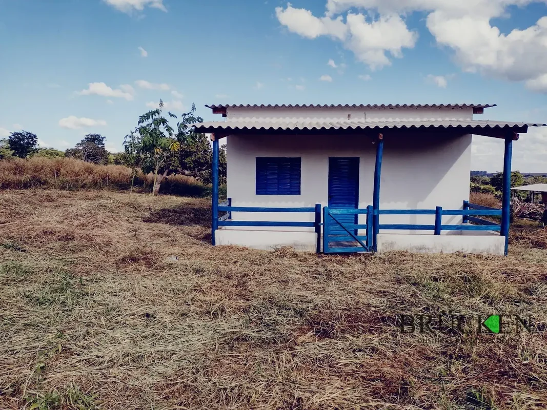 Chácara em Leopoldo de Bulhões / Bonfinópolis Area total: 2.000 m2 Benfeitorias:...