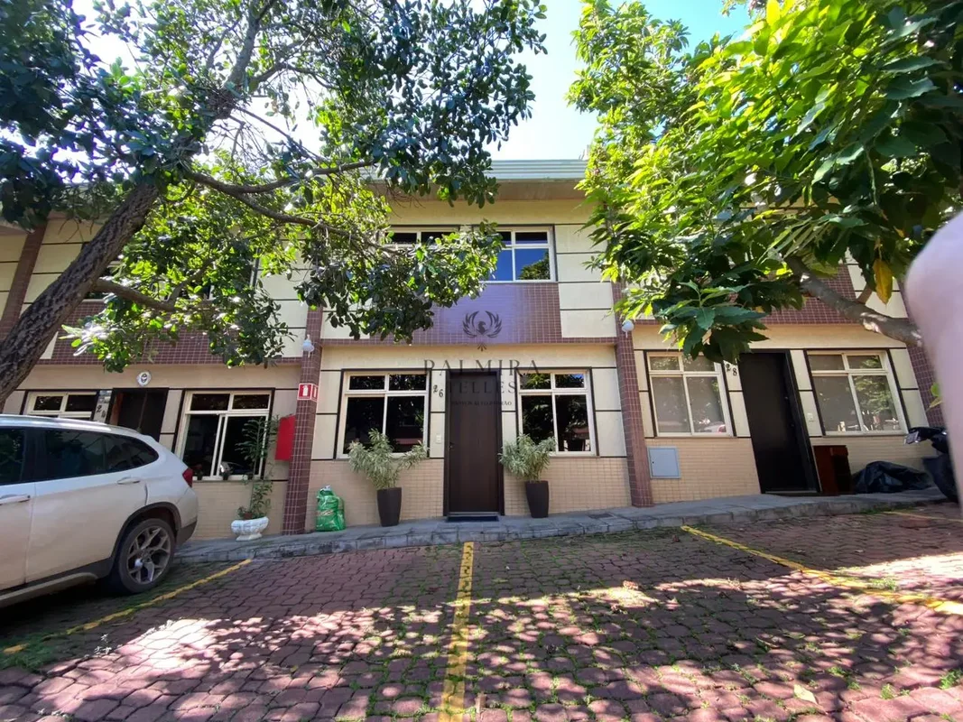 ALUGO, uma maravilhoso duplex, totalmente reformado com acabamento de alto padrã...