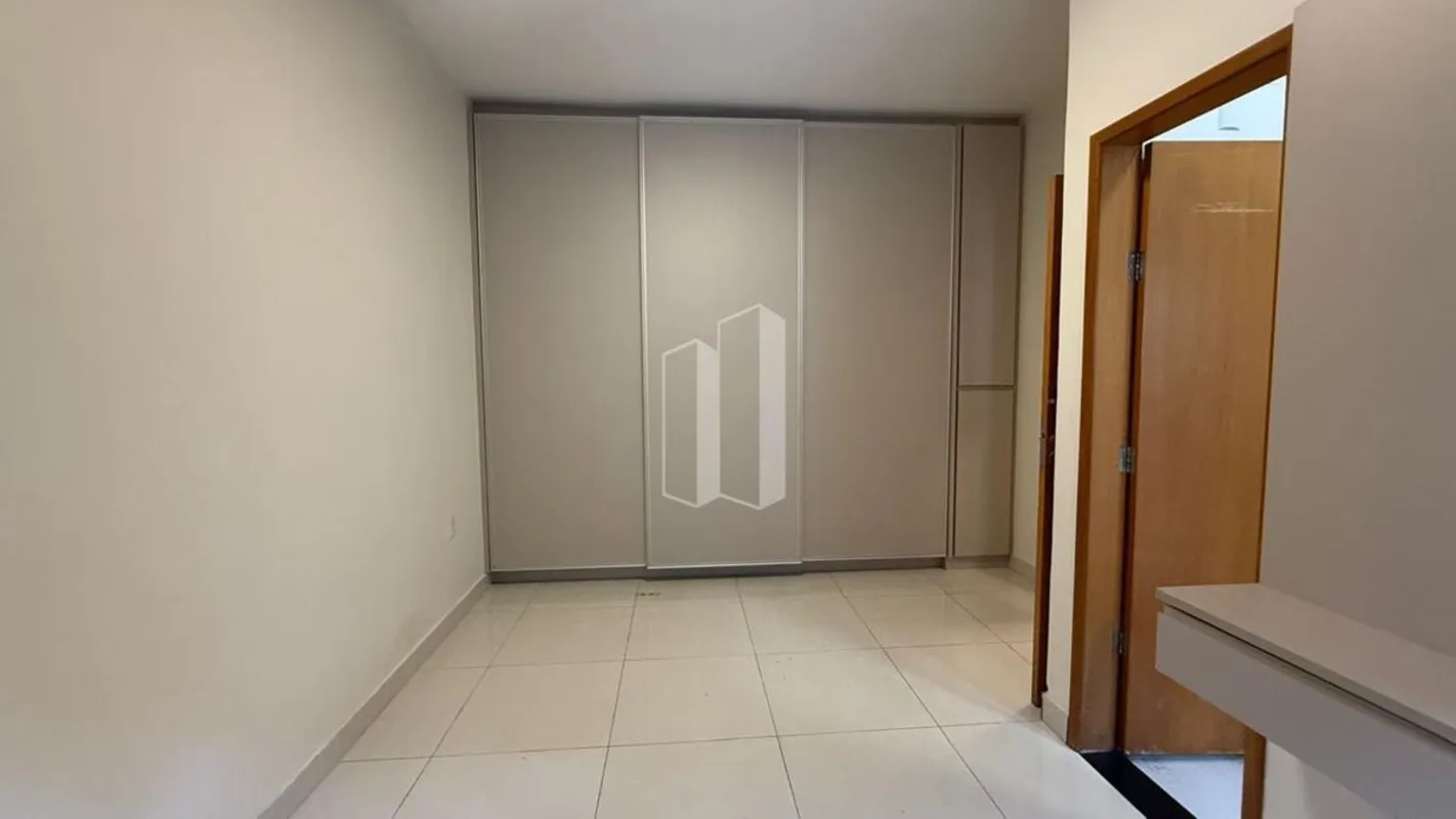 CASA SETOR SUL  461m2 Terreno  260m2 Construção  Possui 2 Casas no mesmo lote Ca...