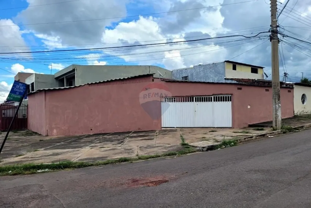 Lote de Esquina em Samambaia: Seu Lojão Comercial, Seu Prédio de Renda, Sua Casa...