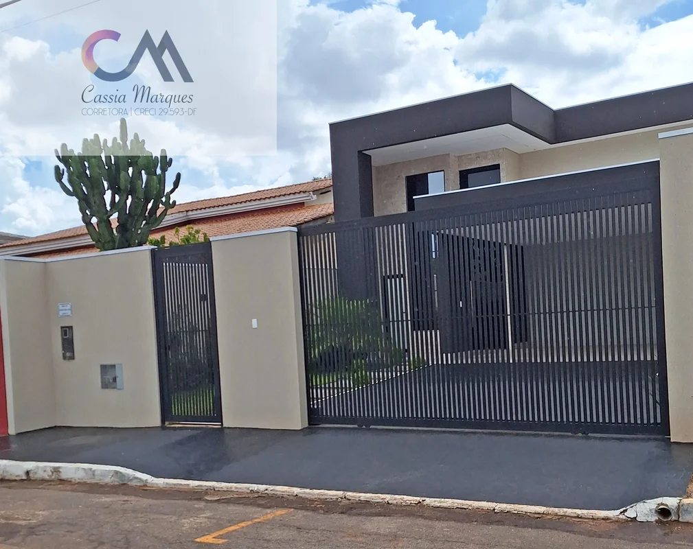 VENDE-SE Casa Alto Padrão - Rua 12 Vicente Pires-DFLinda casa Moderna, lote 400m...