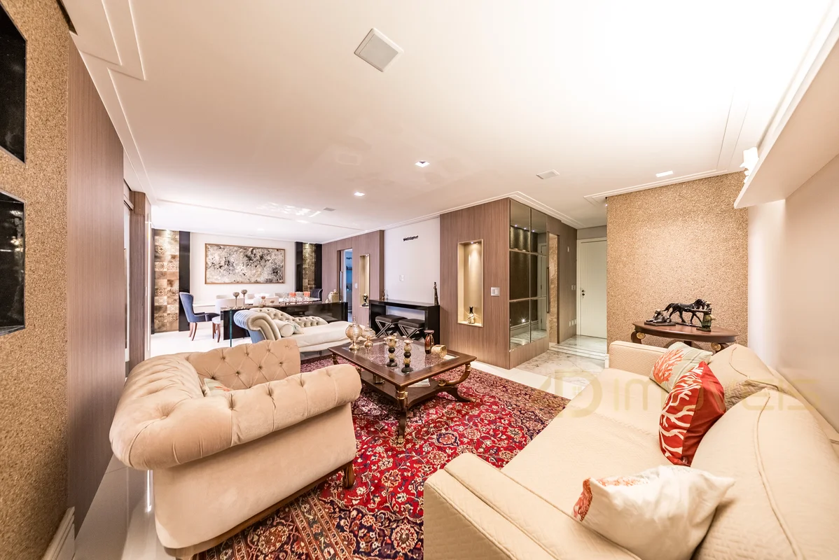 LIVING SUPERQUADRA PARK SULApartamento à Venda | 4 Suítes | 211m² | Pé-direito D...