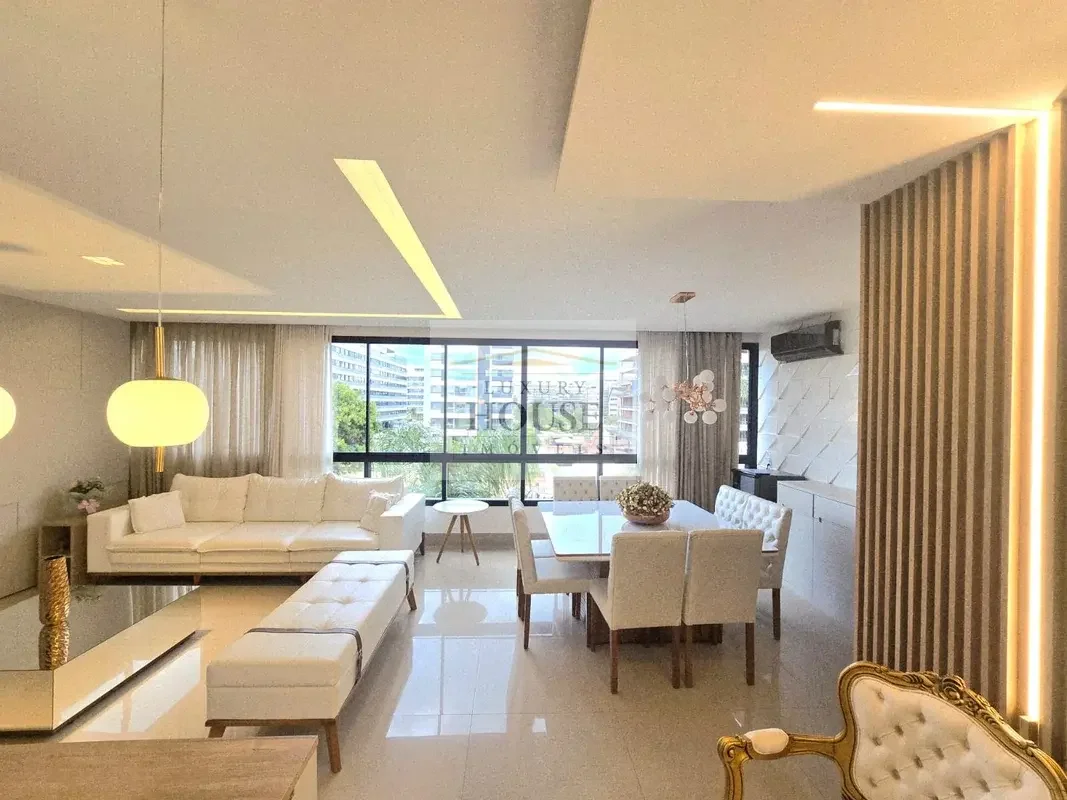 Descubra um amplo e sofisticado apartamento na SQNW 303 Bloco I, no Noroeste de ...