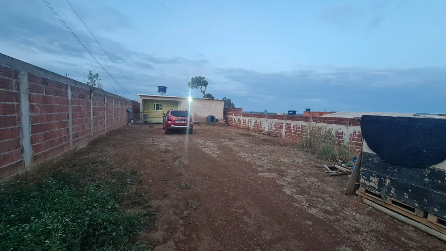 VENDO EXCELENTE CASA, RUA 05COL. 26 DE SETEMBRO -TERRENO 400M2;-CONDOMÍNIO FECHA...