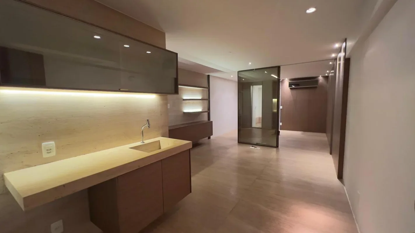 Sala Embassy Tower30m2 Sala reformada com banheiro 6 andar 13/04/26