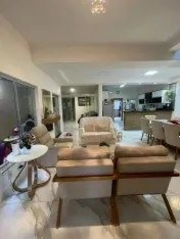 Sobrado disponível para venda em Santa Genoveva, Goiânia - Goiás. com aproximada...