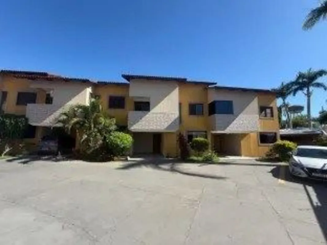 Casa em condomínio disponível para venda em Santa Genoveva, Goiânia - Goiás. com...