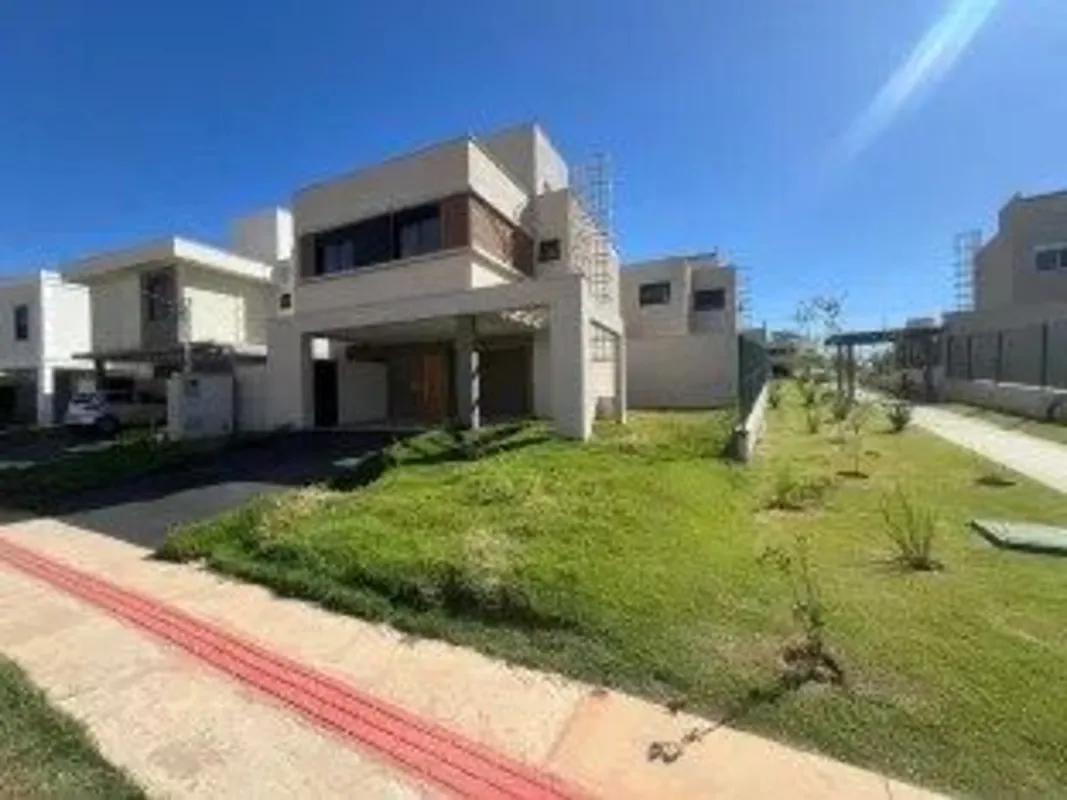 Sobrado disponível para venda em Jardins Marselha, Aparecida de Goiânia - Goiás....