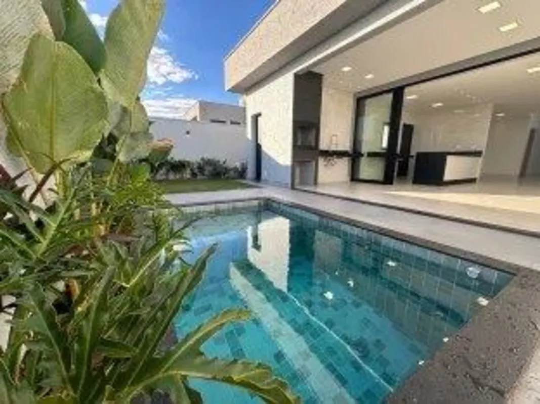 Casa em condomínio disponível para venda em Jardins Capri, Senador Canedo - Goiá...