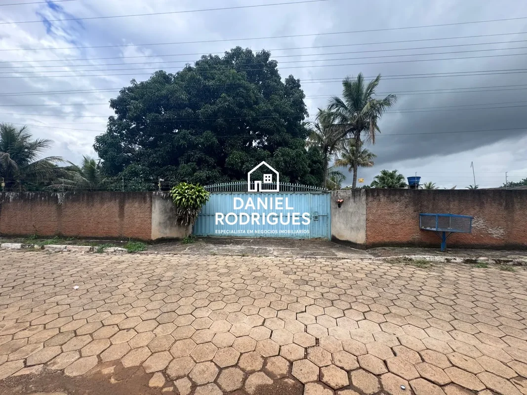 Vendo Chácara de 5.000m2 no Incra 09 A propriedade conta com um terreno amplo, i...