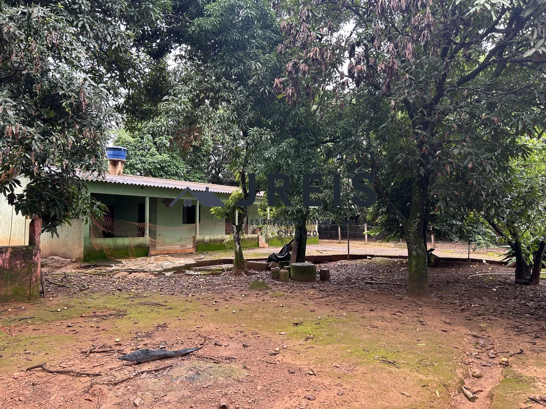 JREIS ESCRITÓRIO IMOBILIÁRIALocalização: Monte Alto (distrito de Padre Bernardo-...