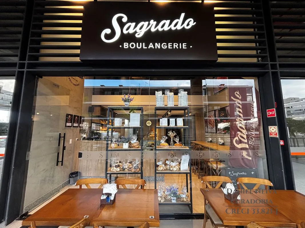 Sabe aquele comércio que atrai clientes todos os dias? Esta fantástica loja de 1...