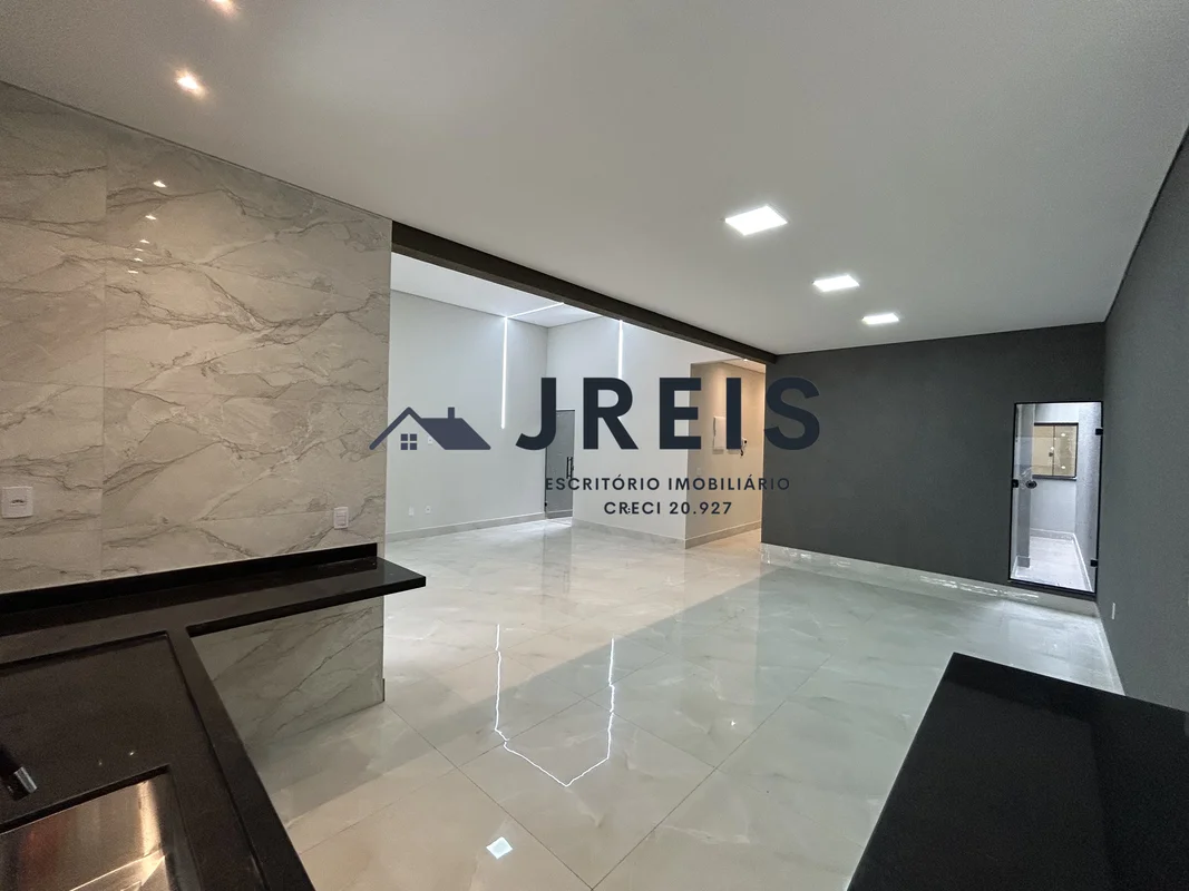 JREIS ESCRITÓRIO IMOBILIÁRIOAceita financiamento!Casa sendo:* 3 quartos sendo um...