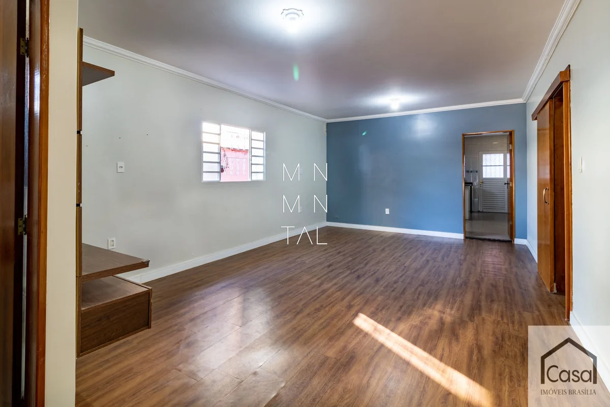 CASA IMÓVEIS VENDE ÓTIMA CASA + APARTAMENTO DE 02 QUARTOS.São 2 imóveis em 1...D...