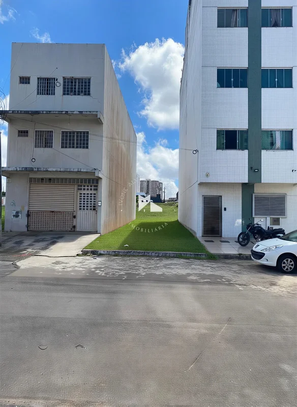 Excelente lote para investimento, situado em área estratégica com fácil acesso à...