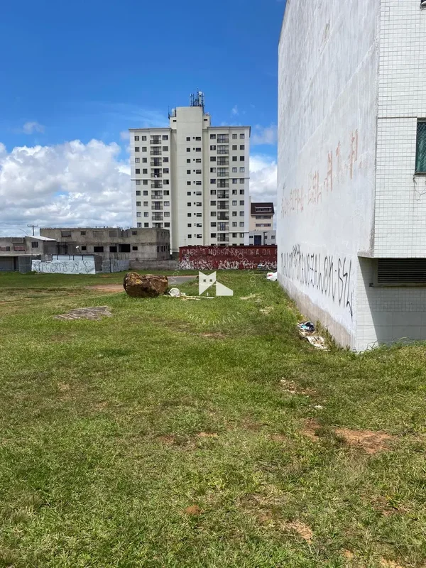 Excelente lote para investimento, situado em área estratégica com fácil acesso à...