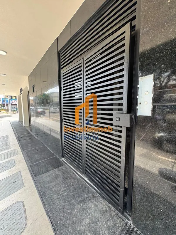 Excelente sala comercial com wc social 35M².Situada em localização privilegiada ...