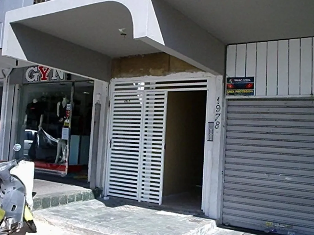 Apartamento tipo sobreloja com aproximadamente 30 m², bem distribuído e funciona...