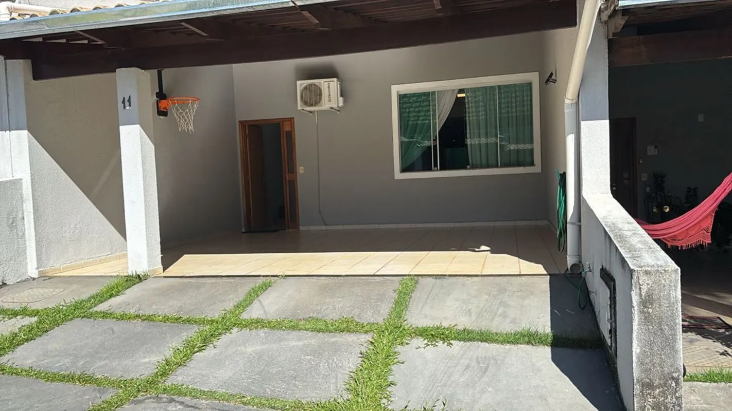 Sobrado mobiliado à venda com 155,14m² de área total, possui 2 suítes sendo 1 ma...