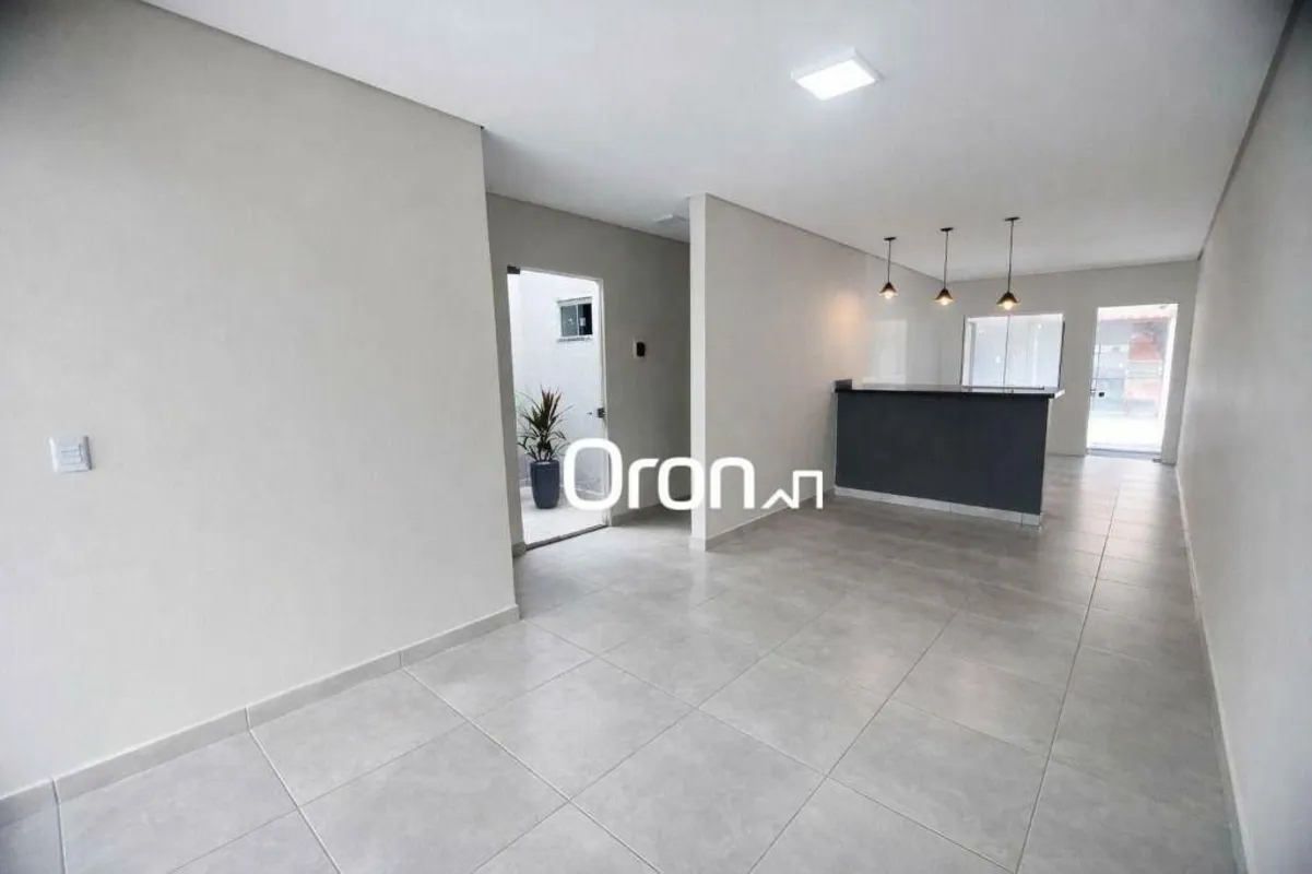 CÓDIGO DO IMÓVEL: CA2094LOCALIZAÇÃOPróximo a GO-403.AMBIENTES:Sala de estar e ja...