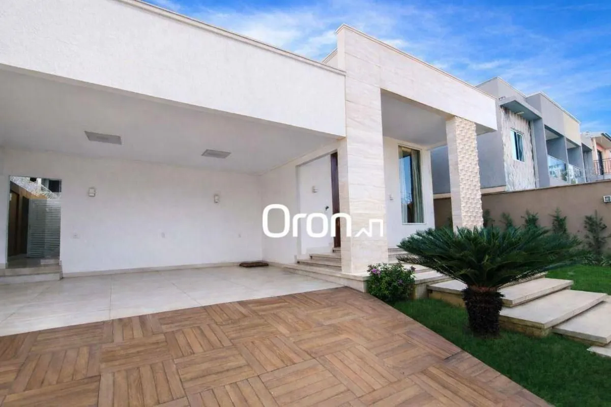 CÓDIGO DO IMÓVEL: CA2095Equipada e mobiliadaLOCALIZAÇÃOPróximo à Praça Gentil Me...