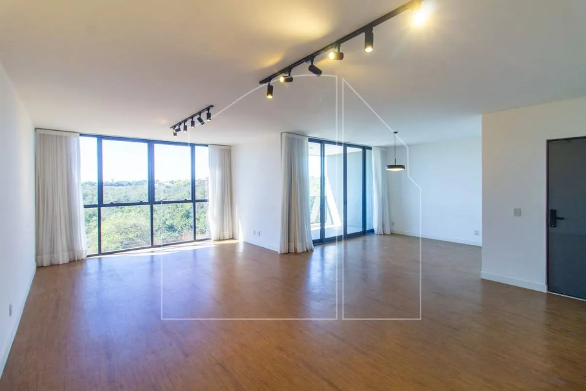 DALL'OCA IMÓVEIS ALUGA:Excelente apartamento, em andar alto, com projeto de ilum...