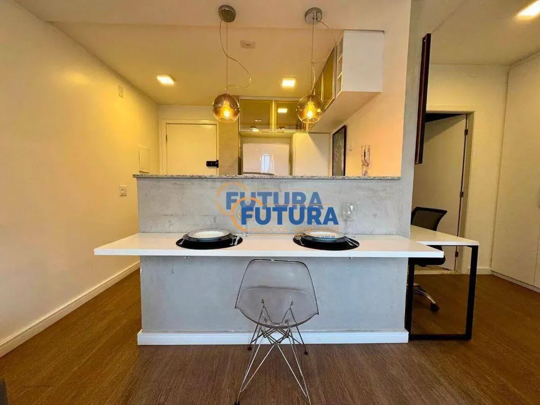 A FUTURA NEGÓCIOS IMOBILIÁRIOS disponibiliza para LOCAÇÃO:Apartamento Reformado ...