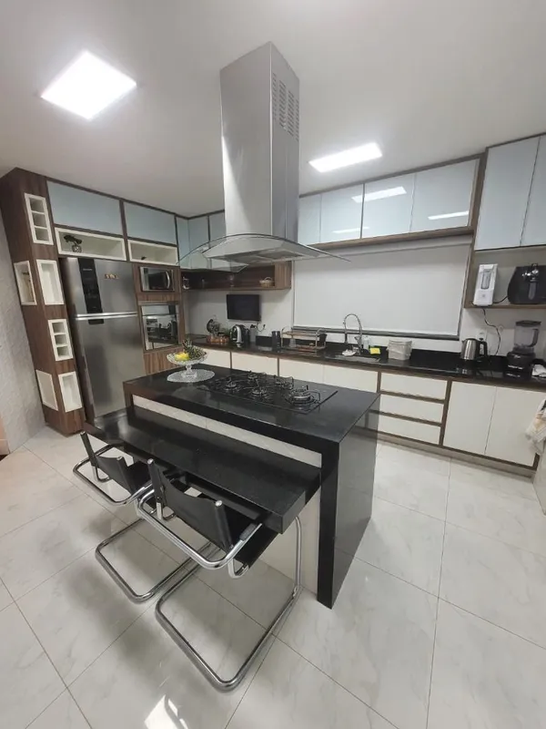 LEÕES DA CORRETAGEM VENDE O IMÓVEL QUE VOCÊ PROCURAExcelente oportunidade em Vic...