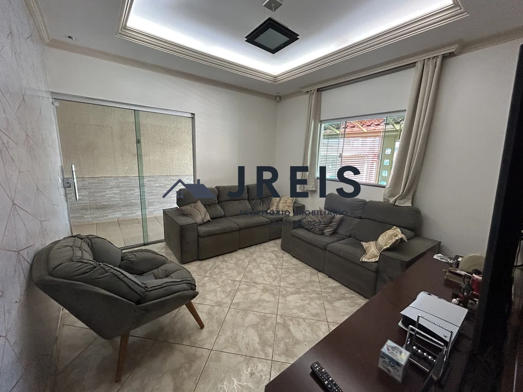 JREIS ESCRITÓRIO IMOBILIÁRIO -imóvel sendo:* 4 quartos sendo uma suíte;* Projeto...