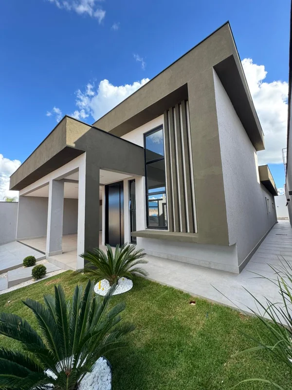 Vendo excelente casa na Ponte Alta Norte, localizada na Rua do Rodobelo, em cond...