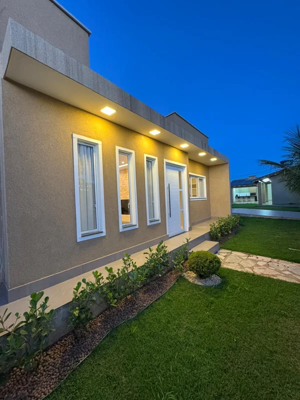 Excelente casa na Ponte Alta Norte com 4 quartos, oferecendo espaço, conforto e ...
