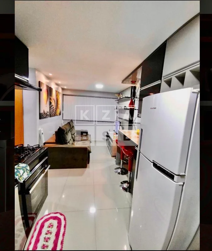 Apartamento de 02 quartos amplos , super reformado na melhor localização do Noro...