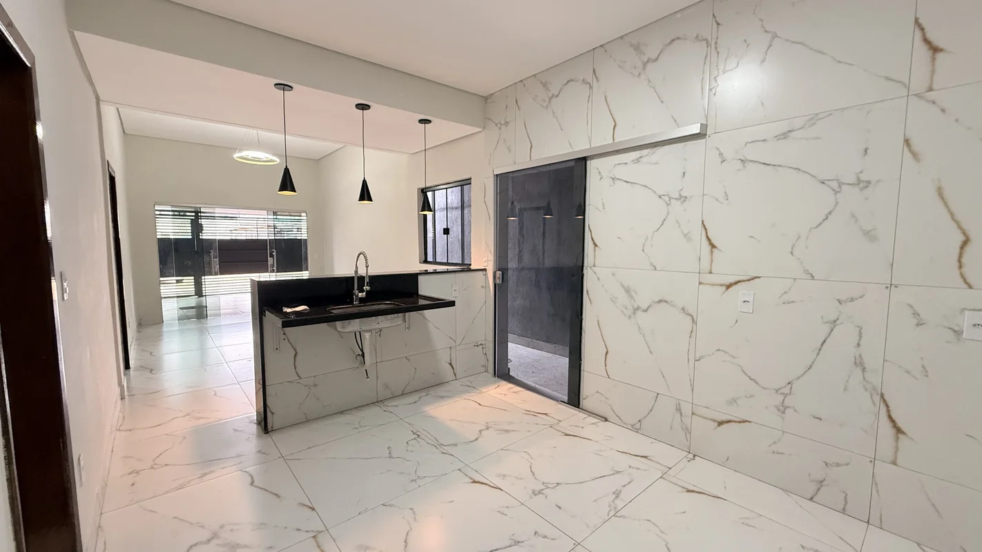 Oportunidade Qr 516 samambaia sul Casa reformadissima Casa composta por ;3 Quart...