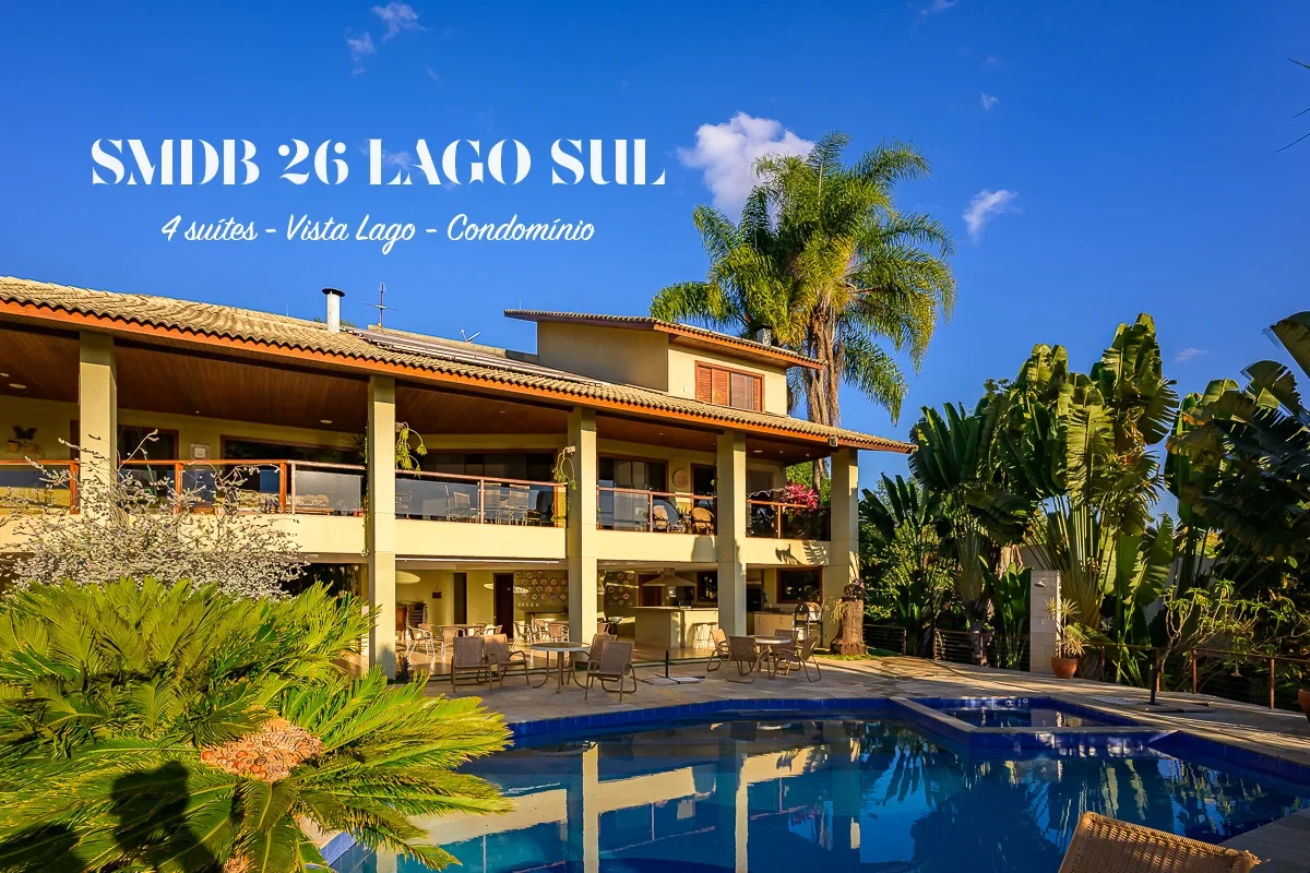 Apresentamos uma casa com alma de casa Brasileira.Casa em condomínio fechado com...