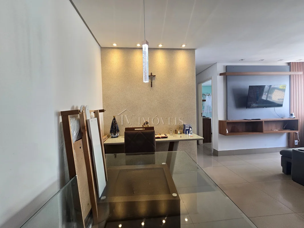 LV IMÓVEIS VENDE Apartamento todo reoformado por ótimo preço! Não perca essa opo...