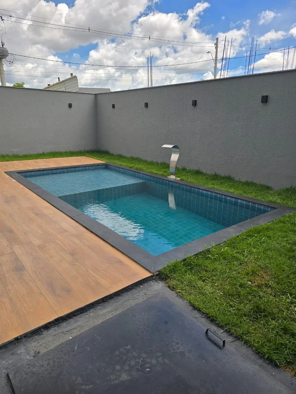  Sobrado 3 Suítes novo, acabamento de alto padrão no Jardins Sevilha, Piscina, c...