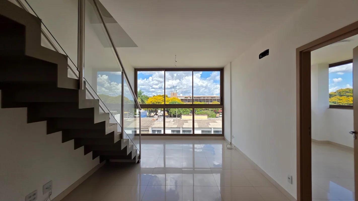 Descubra uma cobertura exclusiva no Residencial Baltazar MendonçaCom vista nasce...